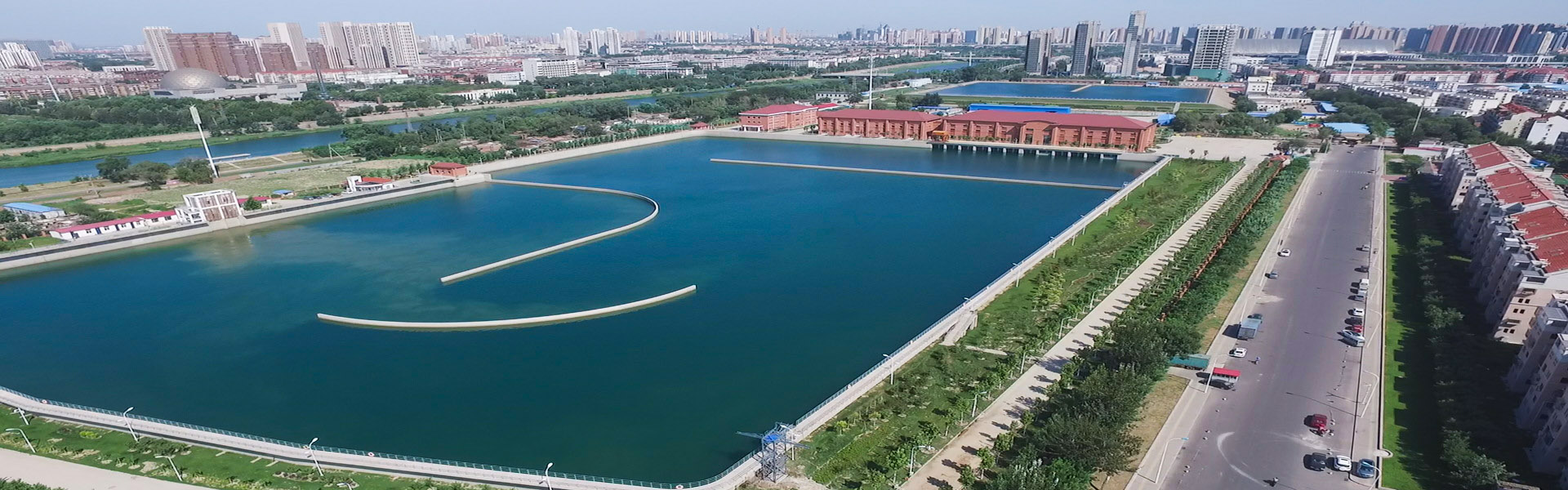 求实贡献 笃诚守信 品质卓越 奋斗创新